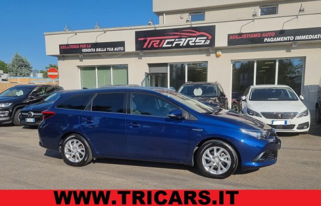 TOYOTA Auris Touring Sports 1.8 Hybrid Lounge TAGLIANDI TOYOTA PERMUTE 