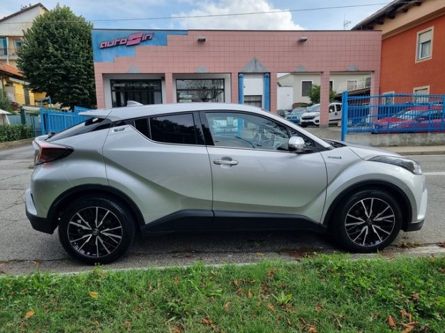 TOYOTA C-HR 1.8 Hybrid E-CVT Lounge 