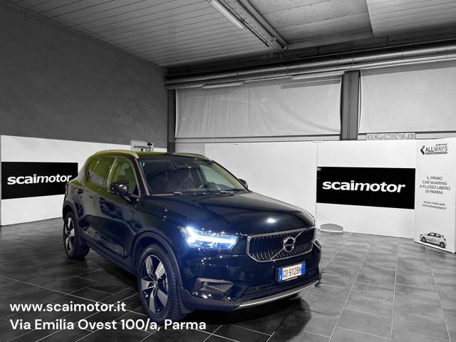 VOLVO XC40 T3 Momentum Pro 