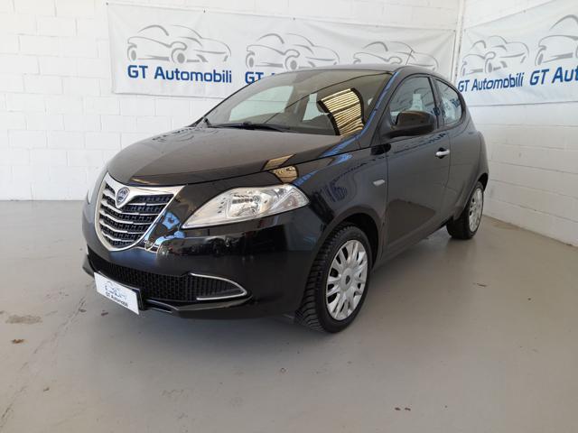 LANCIA Ypsilon 1.2 69 CV 5 porte con cruise control 