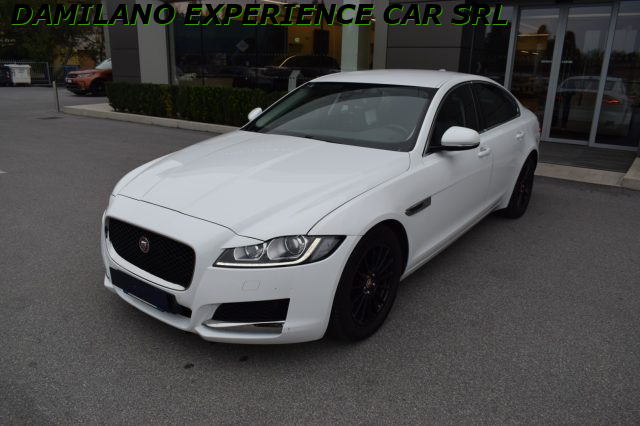 JAGUAR XF 2.0 D 180 CV AWD aut. Prestige 