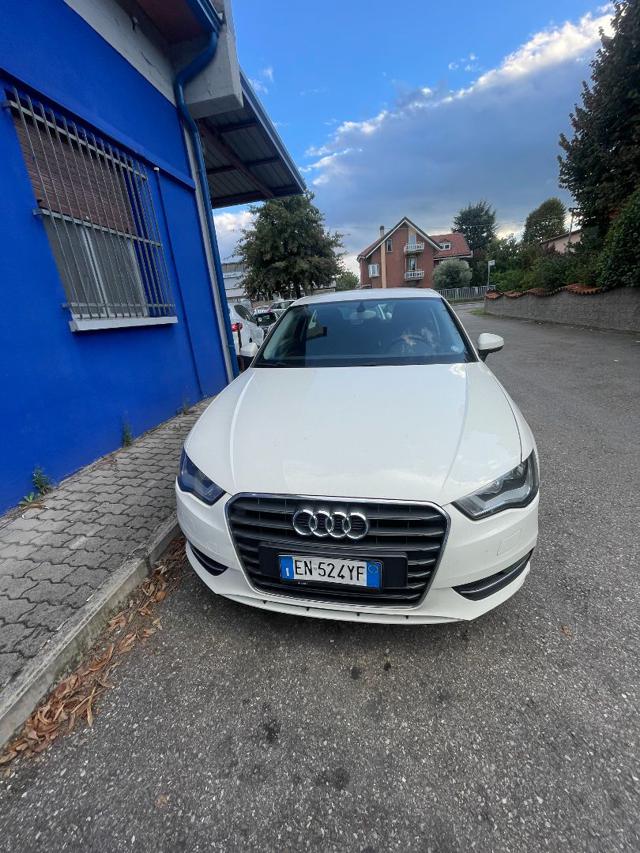 AUDI A3 Bianco pastello