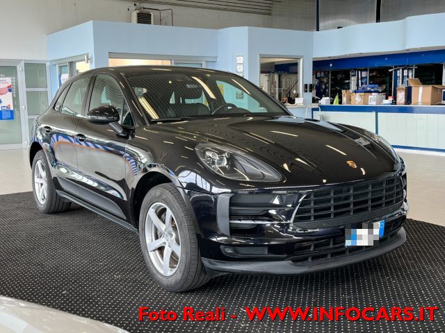 PORSCHE Macan Nero metallizzato