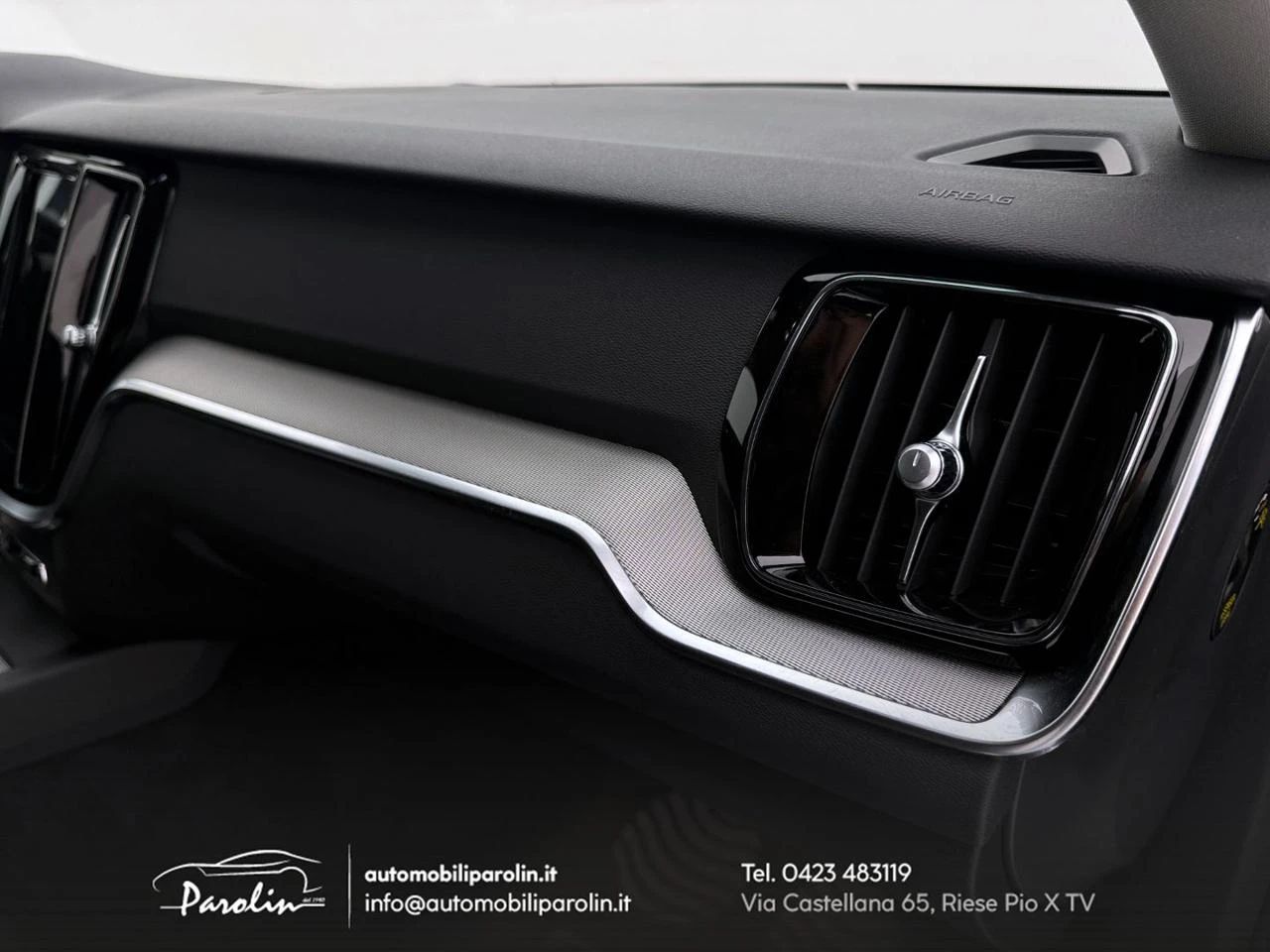 VOLVO V60 B4 (d) automatico Essential Thunder-pelle-ruotino - 33