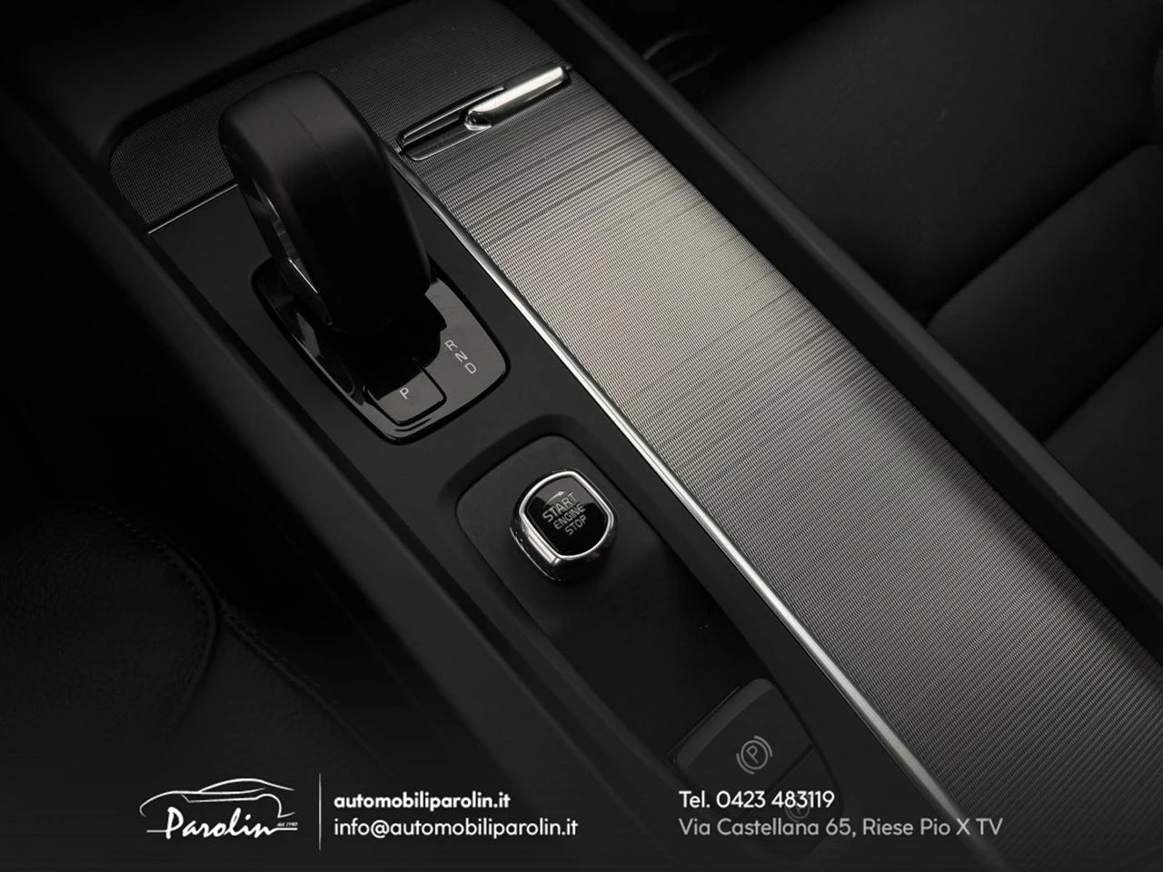 VOLVO V60 B4 (d) automatico Essential Thunder-pelle-ruotino - 25