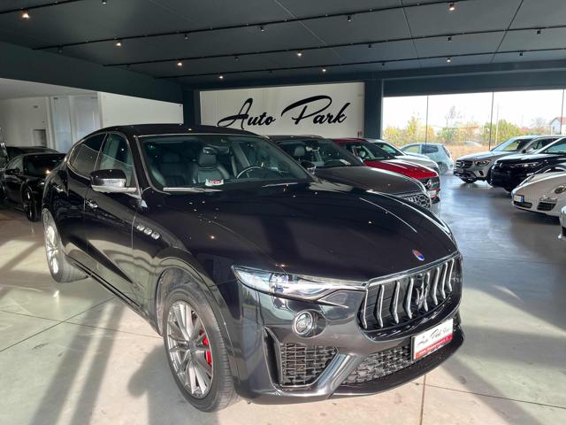 MASERATI Levante V6 Diesel 275 CV AWD Gransport 