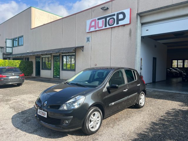 RENAULT Clio 1.2 16V 5 porte Luxe 