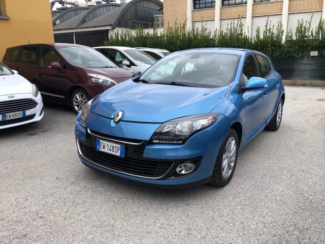 RENAULT Megane Azzurro metallizzato