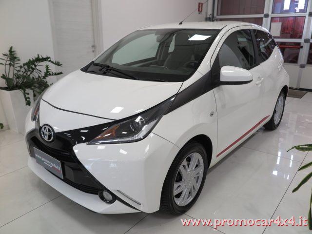 TOYOTA Aygo 1.0 VVT-i 69 CV 5 porte x-play Cond.IMPECCABILI!! 