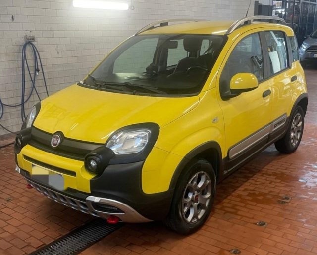 FIAT Panda Cross Giallo pastello