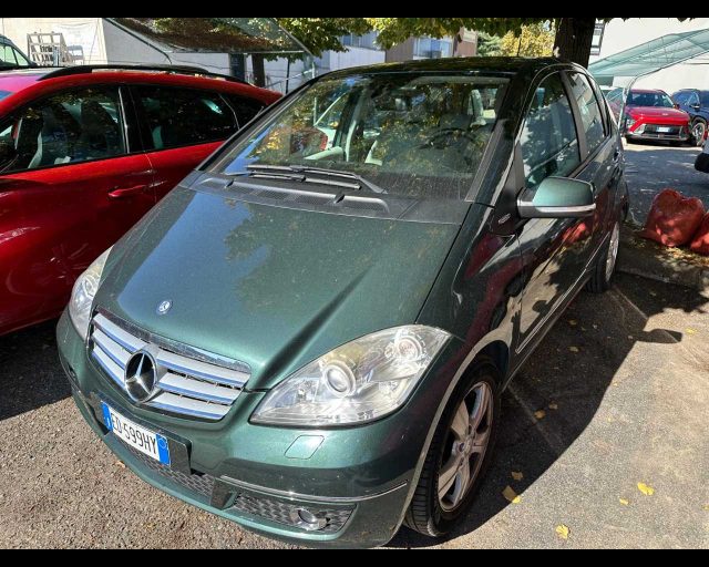 MERCEDES-BENZ A 200 CDI Elegance 