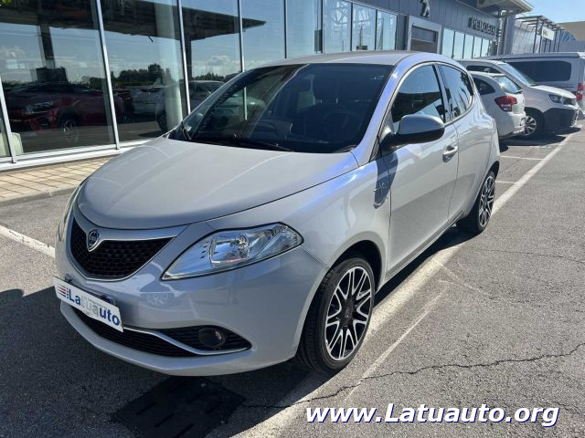 LANCIA Ypsilon Oro pastello