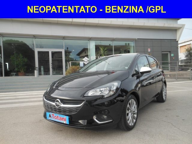 OPEL Corsa Nero metallizzato