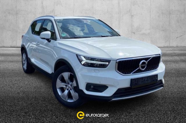 VOLVO XC40 D3 AWD Geartronic Momentum 