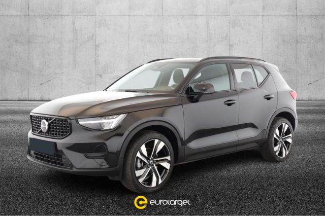 VOLVO XC40 B4 automatico Plus Dark 