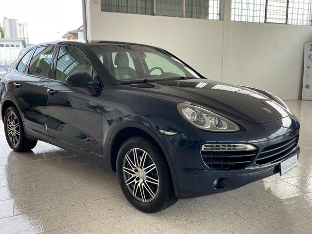 PORSCHE Cayenne Blu metallizzato