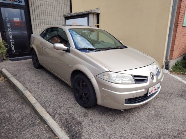 RENAULT Megane Mégane C-C 1.5 dCi/105CV Exception 