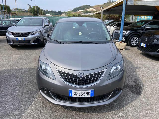 LANCIA Ypsilon 1.0 FireFly 5 porte S&S Hybrid Ecochic Silver Usato