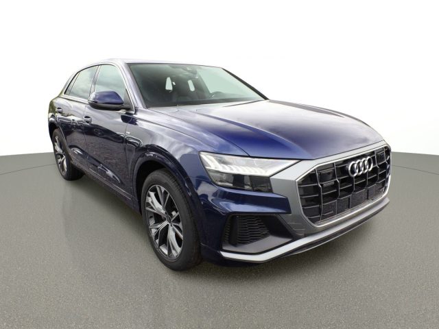 AUDI Q8 SUV 55 TFSI quattro S line edition Tetto Apr. B&O 