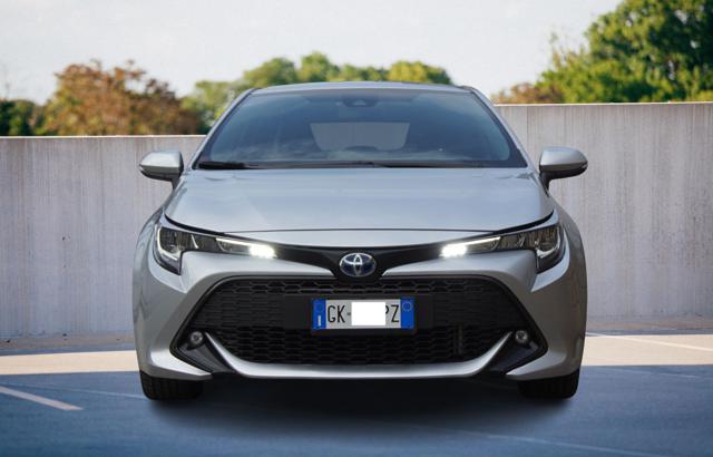 TOYOTA Corolla 1.8 Hybrid Business 