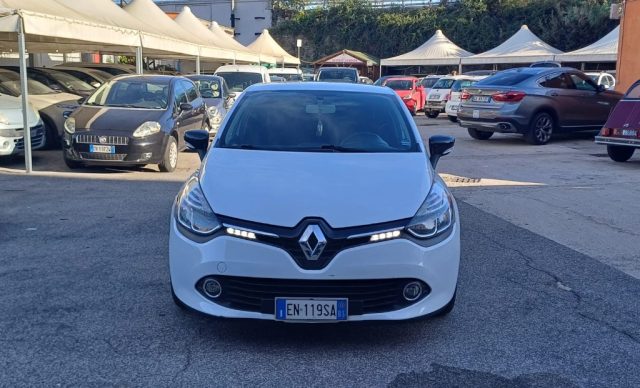 RENAULT Clio 1.2 16V 5 porte Live! 