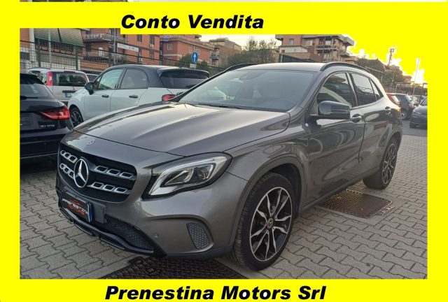 MERCEDES-BENZ GLA 200 Grigio metallizzato