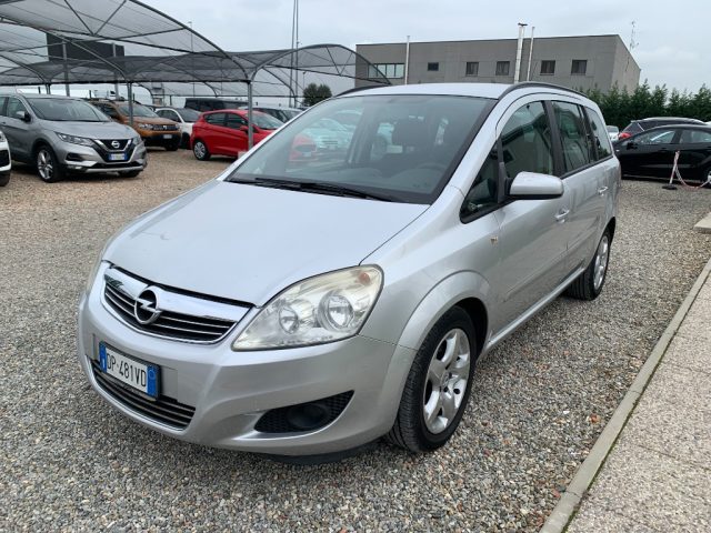 OPEL Zafira 1.6 16V VVT Cosmo 