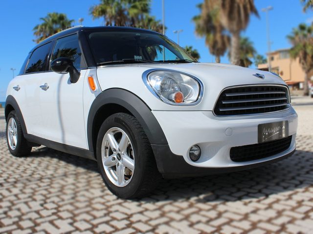 MINI Countryman COOPER COUNTRYMAN 1.6 