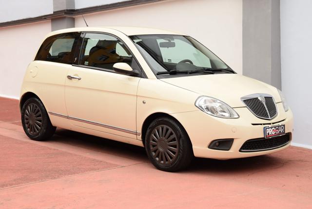 LANCIA Ypsilon 1.2 Oro Bianco Neopatentanti (Perfetta) 