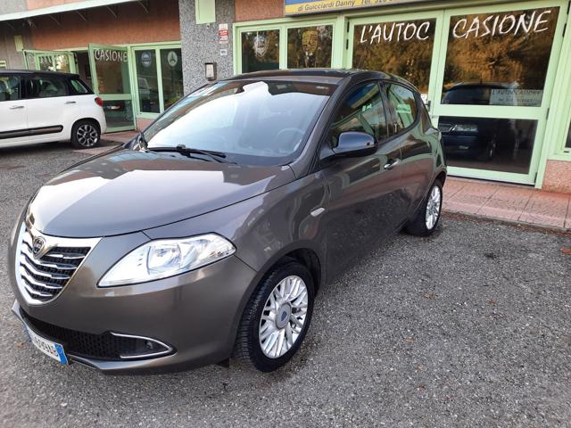 LANCIA Ypsilon 1.2 69 CV 5 porte GPL Ecochic Gold 