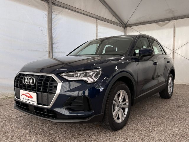 AUDI Q3 40 TDI quattro S tronic Business 