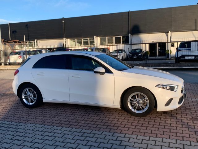 MERCEDES-BENZ A 180 d AUTOMATIC BUSINESS EXTRA AZIENDALE 