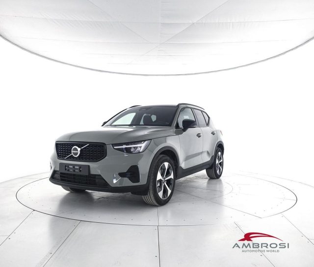 VOLVO XC40 B3 Mild hybrid Benzina Plus Dark 