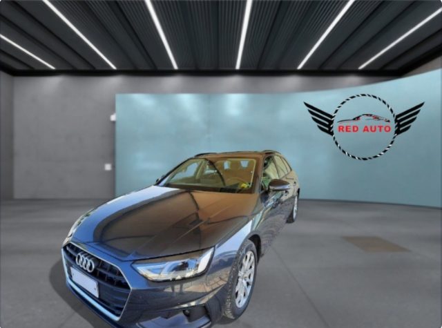 AUDI A4 Avant 40 TFSI S tronic Business RedAuto 