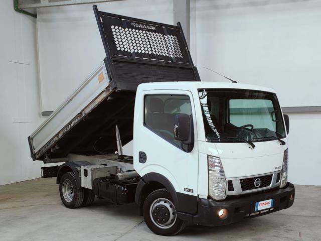 NISSAN Cabstar NT400 35.13 3.0 130CV Ribaltabile Trilaterale 