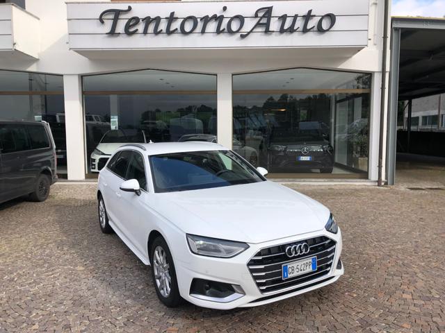 AUDI A4 Bianco pastello