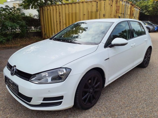 VOLKSWAGEN Golf 1.2 TSI 85 CV 5p. Neopatentati BlueMotion C.L.17'' 