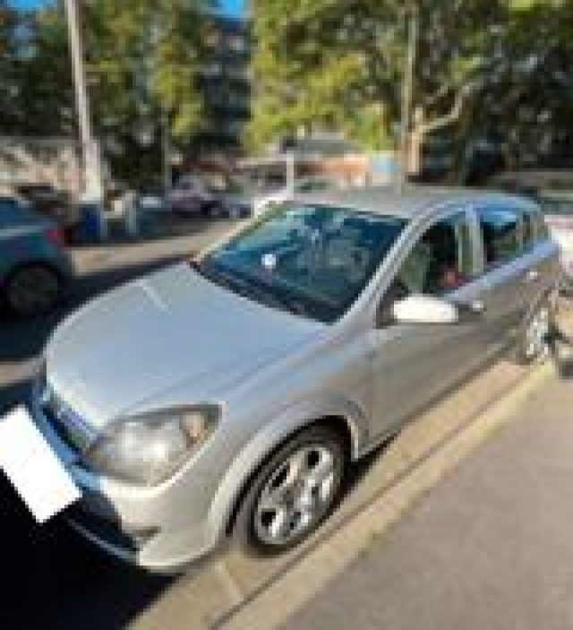 OPEL Astra 1.7 CDTI 110 CV 5 porte 