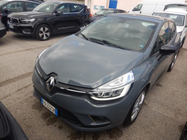 RENAULT Clio dCi 8V 75 CV 5 porte Moschino Zen 