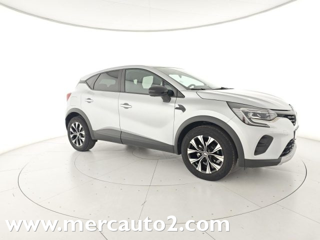 RENAULT Captur Argento metallizzato