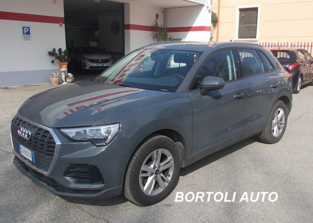 AUDI Q3 Grigio metallizzato