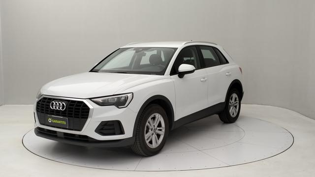 AUDI Q3 35 2.0 tdi Business s-tronic 