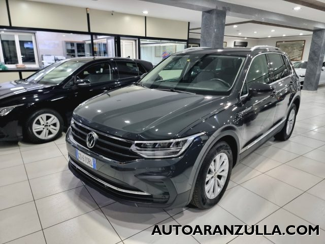 VOLKSWAGEN Tiguan NEW 2.0 TDI 150CV SCR DSG Life - Fari a Led 