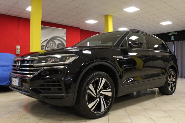 VOLKSWAGEN Touareg 3.0 V6 TDI TETTO PANO. CERTIFICATA VOLKSWAGEN !!! 