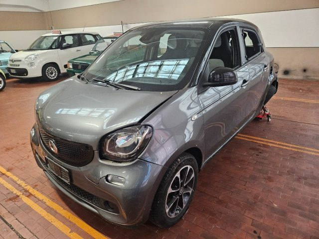 SMART ForFour SINISTRATA 70 1.0 Youngster 