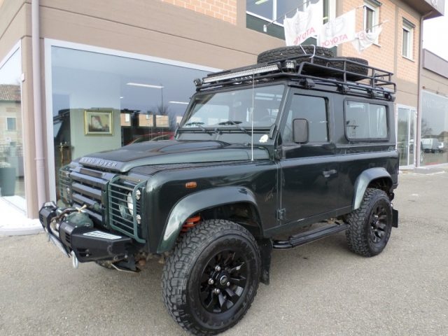 LAND ROVER Defender 90 2.4 TD4 Station Wagon 