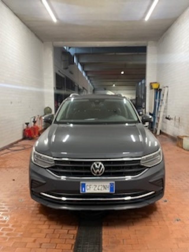 VOLKSWAGEN Tiguan 2.0 TDI 150 CV SCR DSG Life 