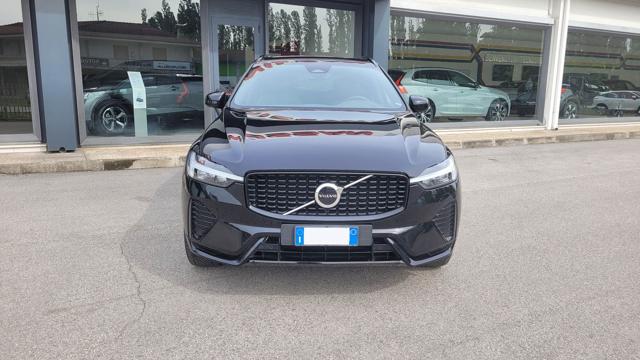 VOLVO XC60 B4 (d) AWD automatico Plus Dark 