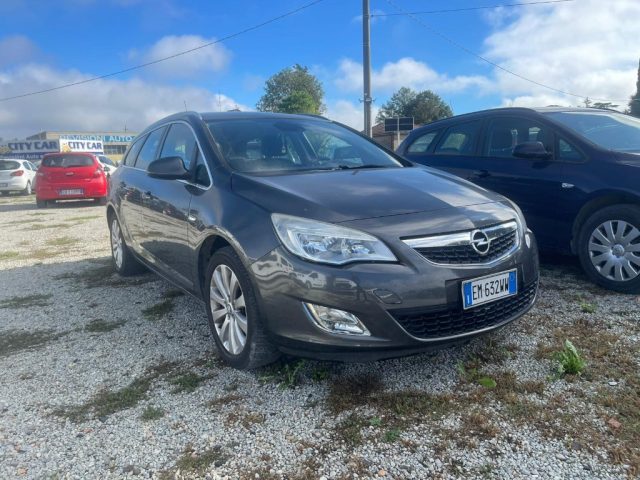 OPEL Astra 1.4 100CV Sports Tourer ECOTEC CON GANCIO TRAINO 