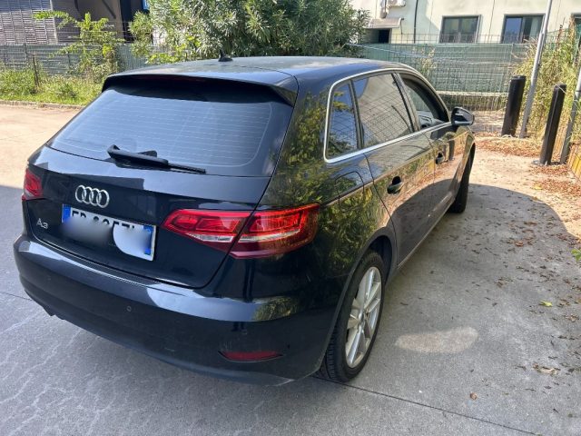 AUDI A3 Sedan 30 TDI 